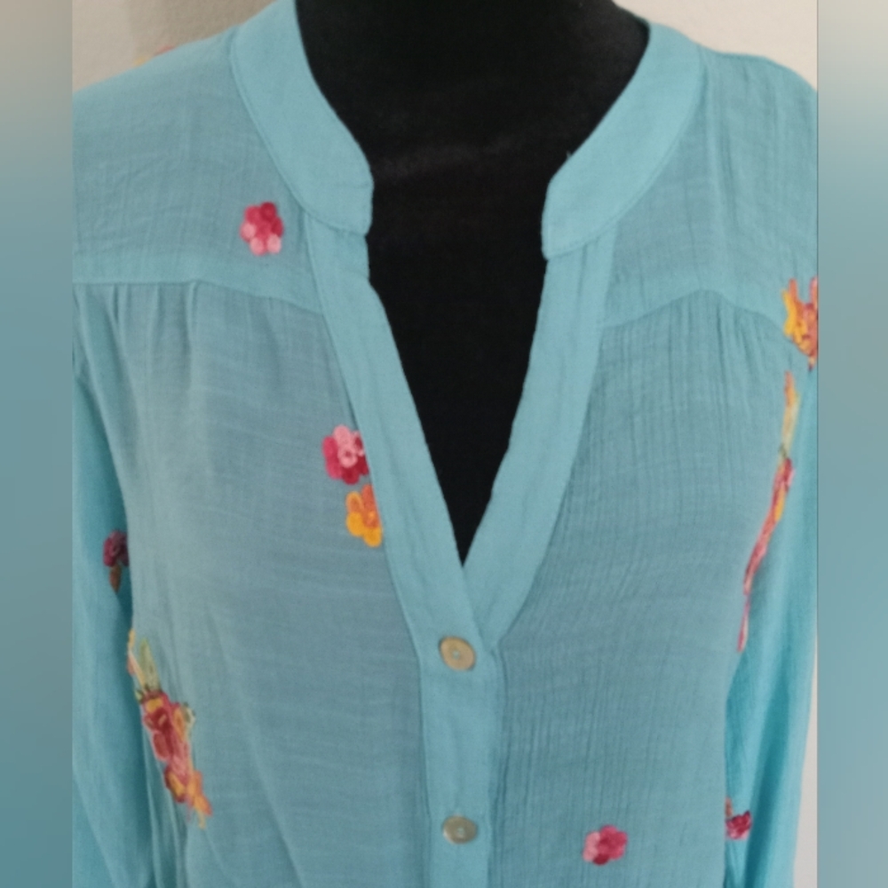 Figueroa & Flower Aqua Embroidered Boho Blouse - Picture 3 of 11